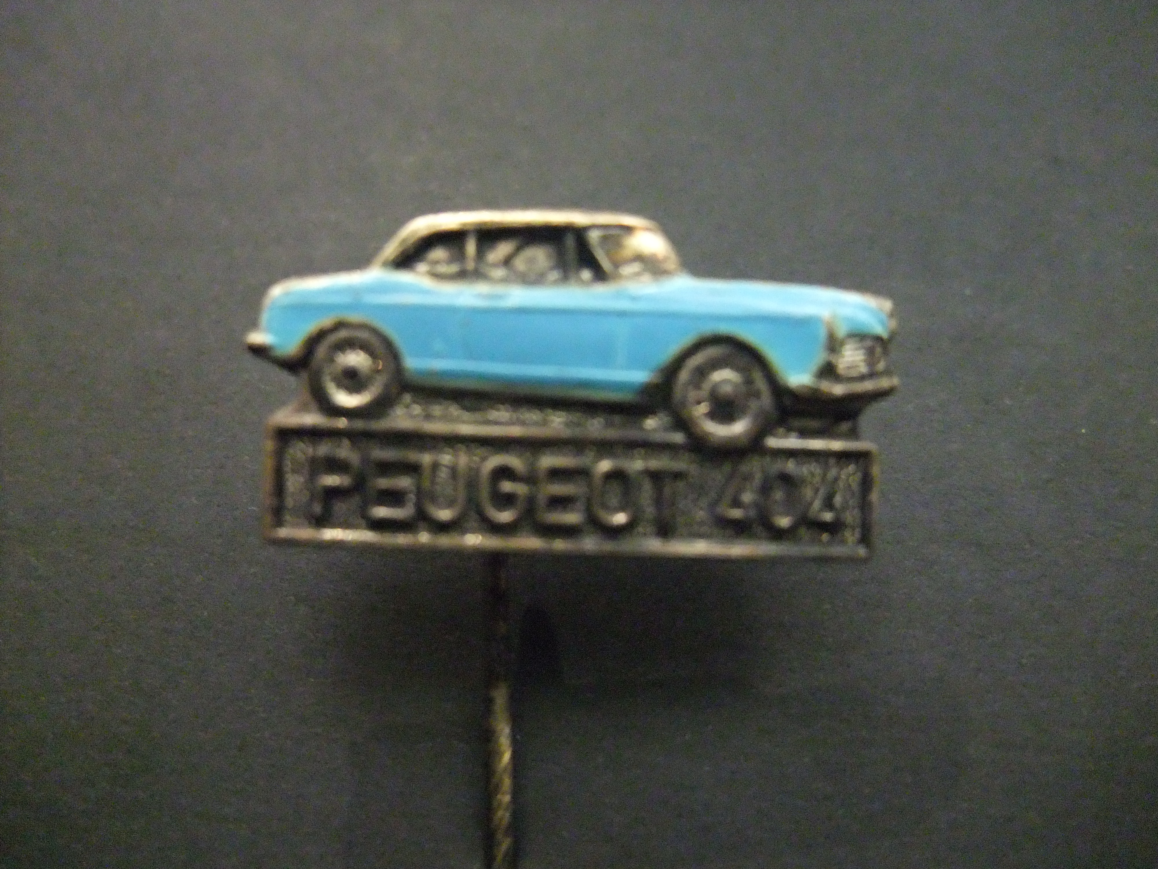 Peugeot 404 oldtimer blauw